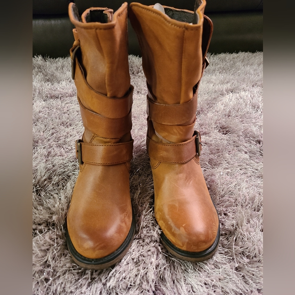 Steve Madden Strappy Leather Boots Sz 6.5
